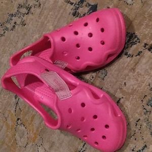 New size 3 girl Crocs